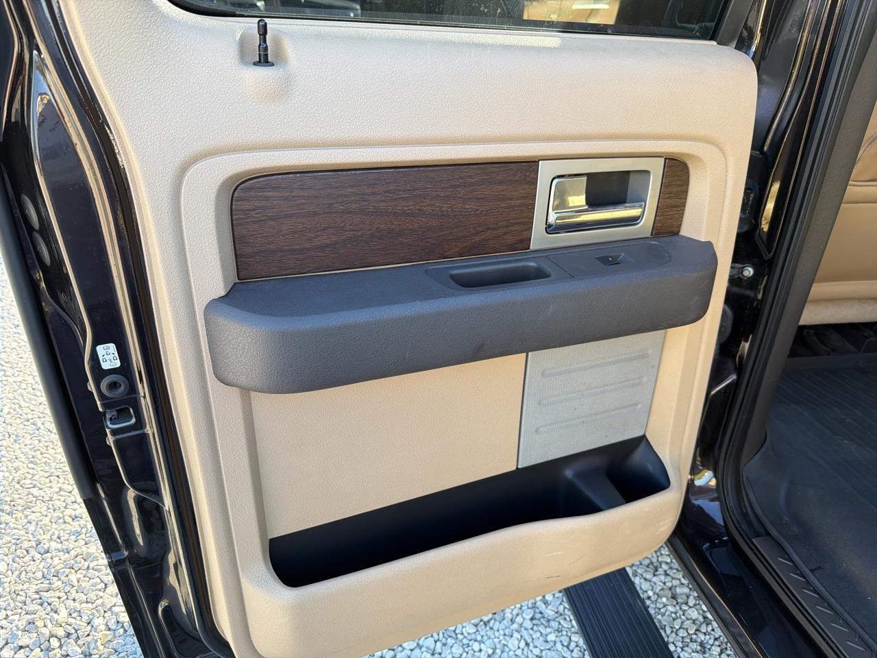 Ford F-150 4WD SuperCrew 139" Lariat 2013