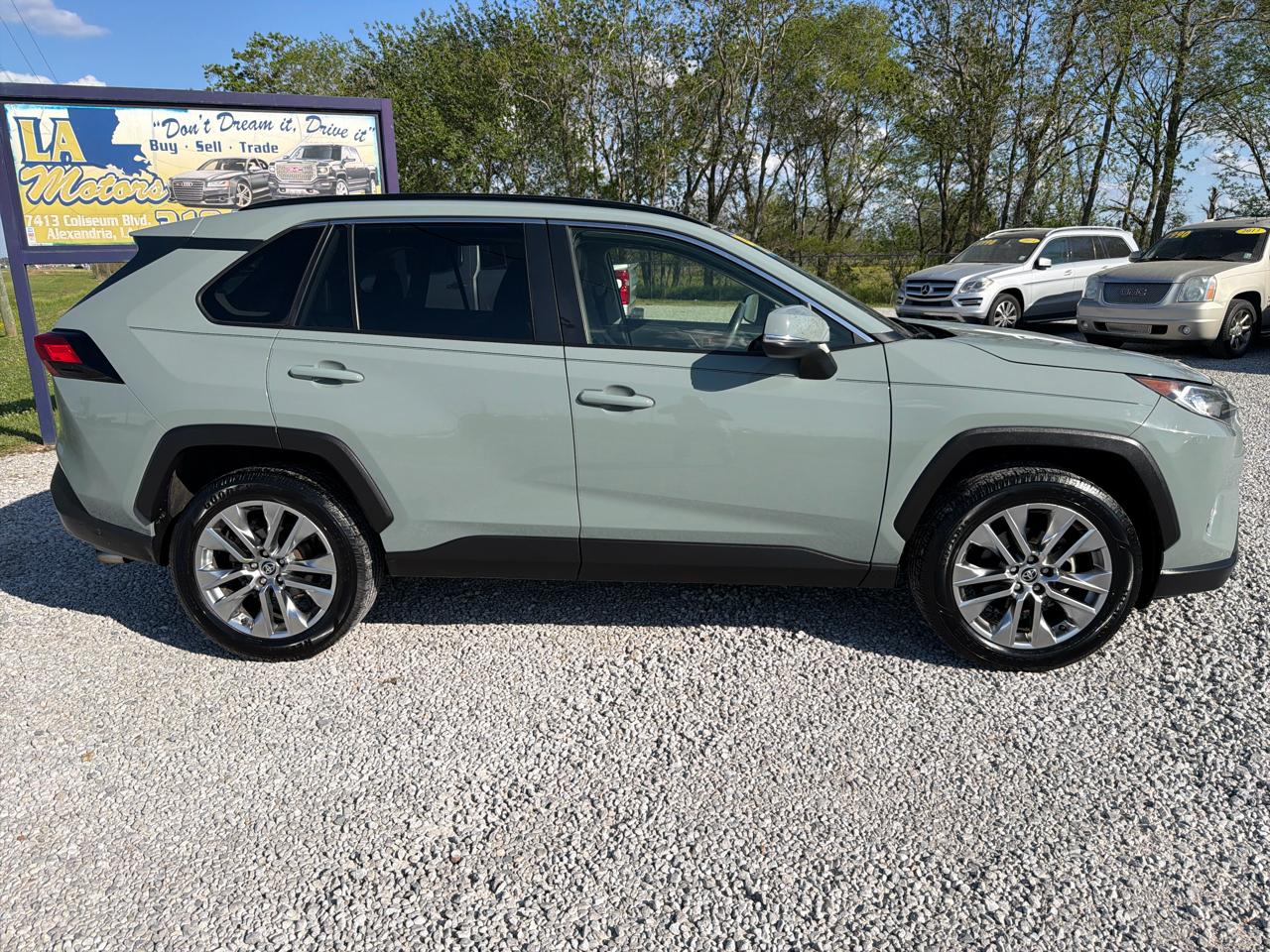 Toyota RAV4 XLE Premium 2020