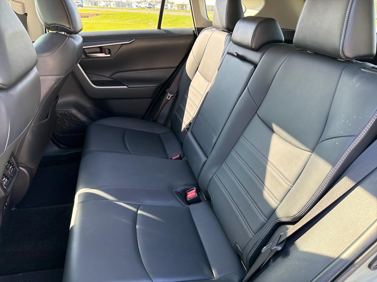 Toyota RAV4 XLE Premium 2020