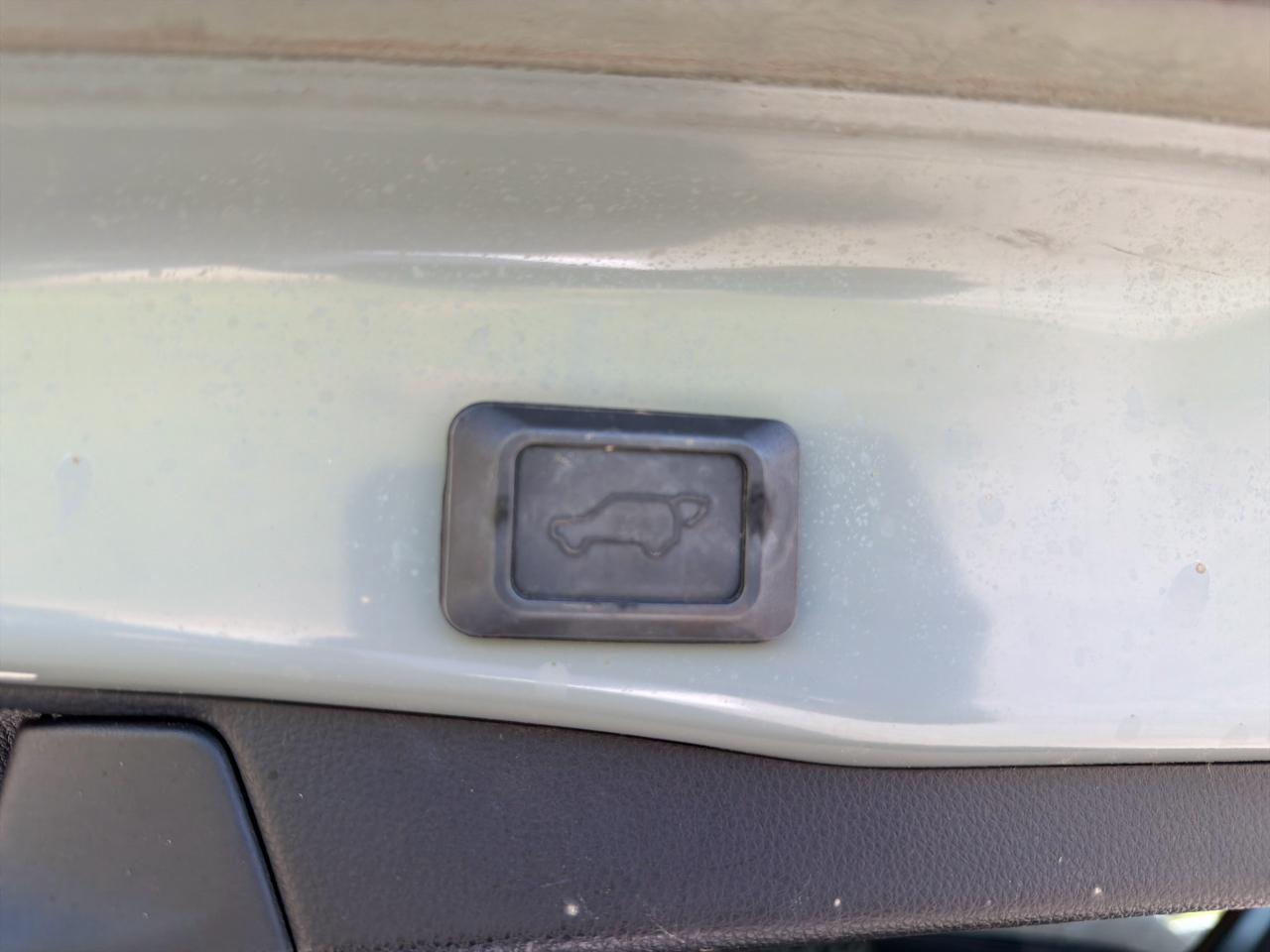 Toyota RAV4 XLE Premium 2020