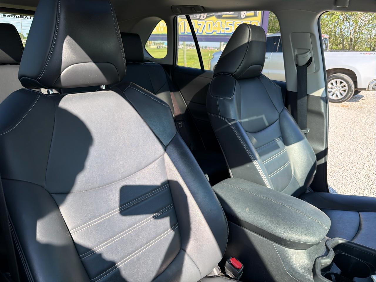 Toyota RAV4 XLE Premium 2020