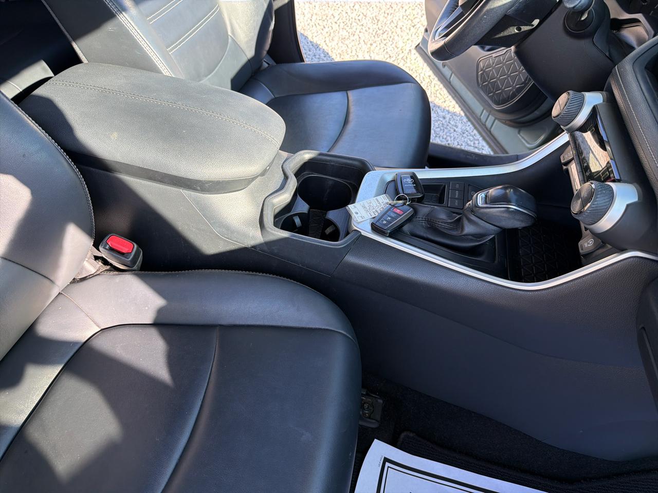 Toyota RAV4 XLE Premium 2020