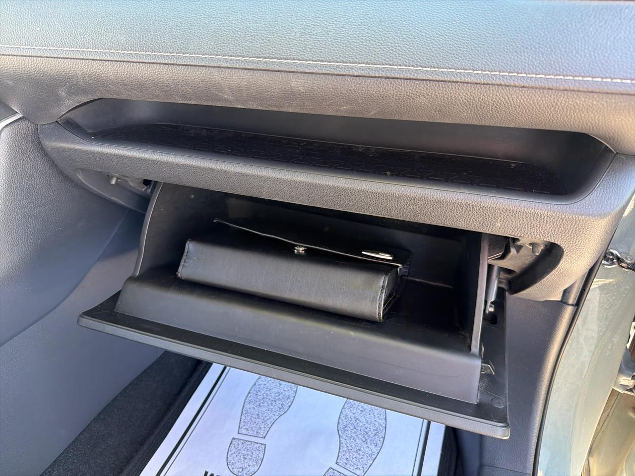 Toyota RAV4 XLE Premium 2020