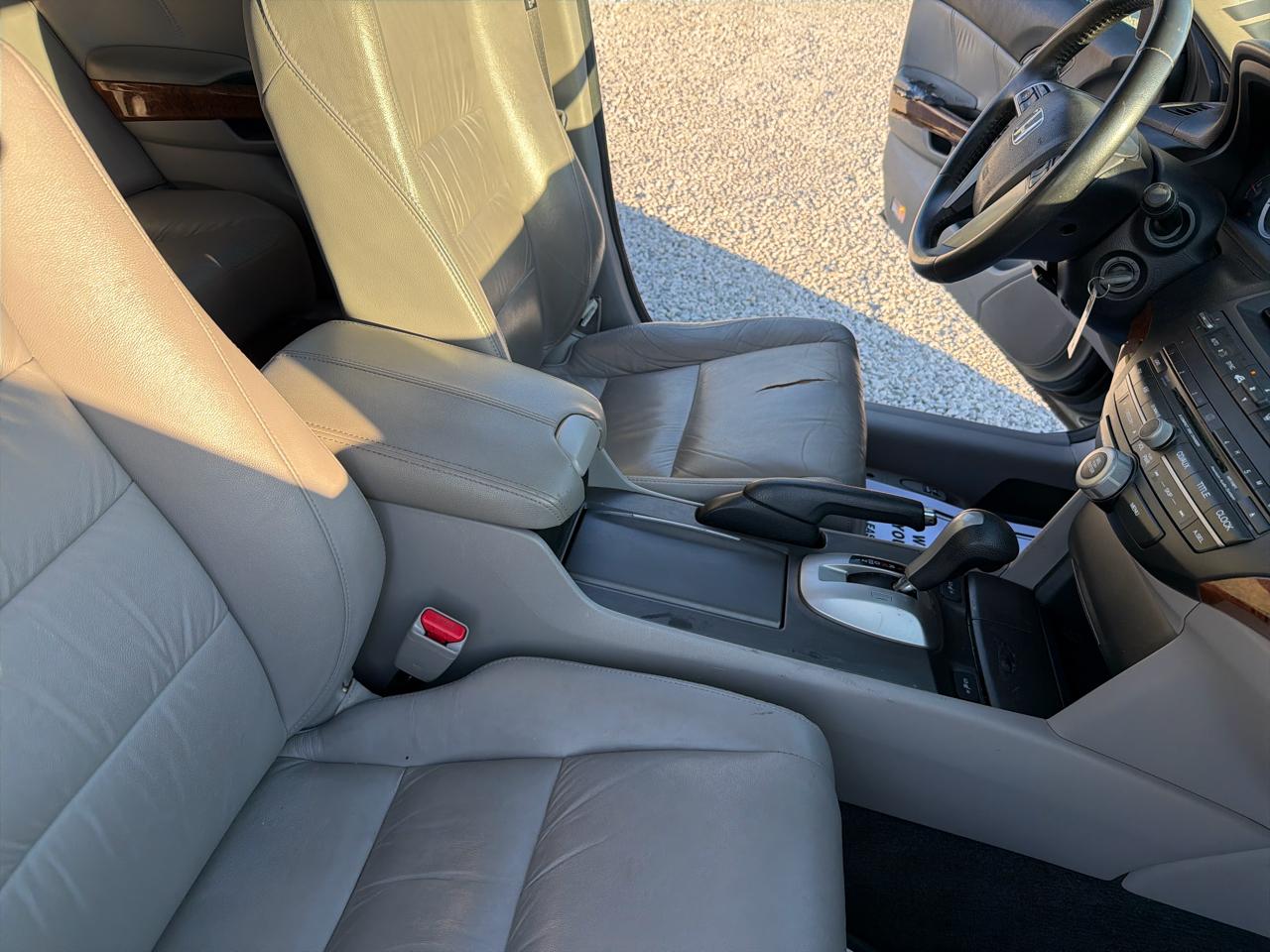 Honda Accord EX-L Sedan AT 2011