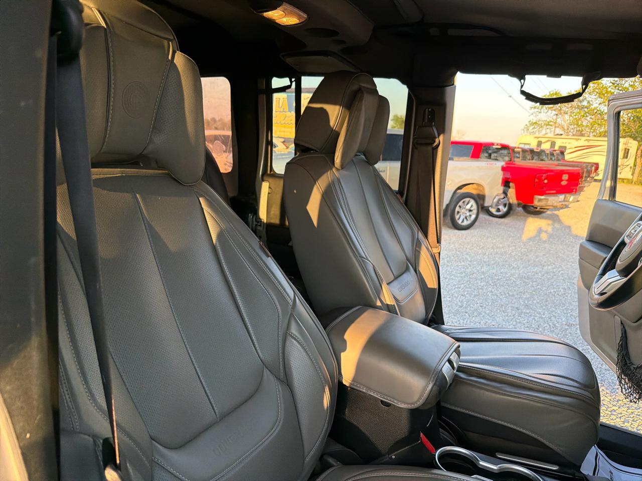 Jeep Wrangler Unlimited Sport 4WD 2017