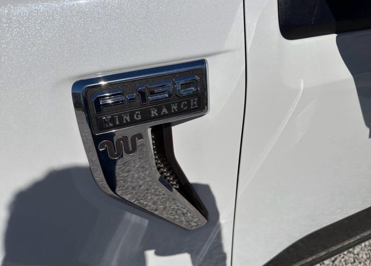 Ford F-150 4WD SuperCrew 150" King Ranch 2023