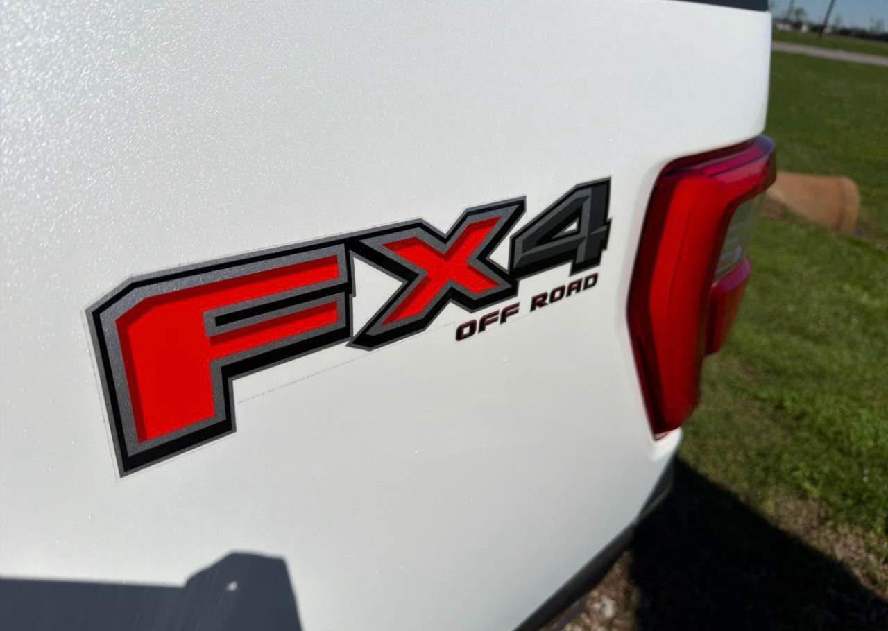 Ford F-150 4WD SuperCrew 150" King Ranch 2023