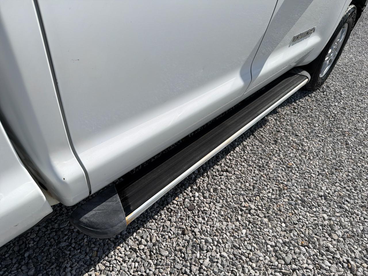 Toyota Tundra SR5 5.7L Double Cab 2WD 2007