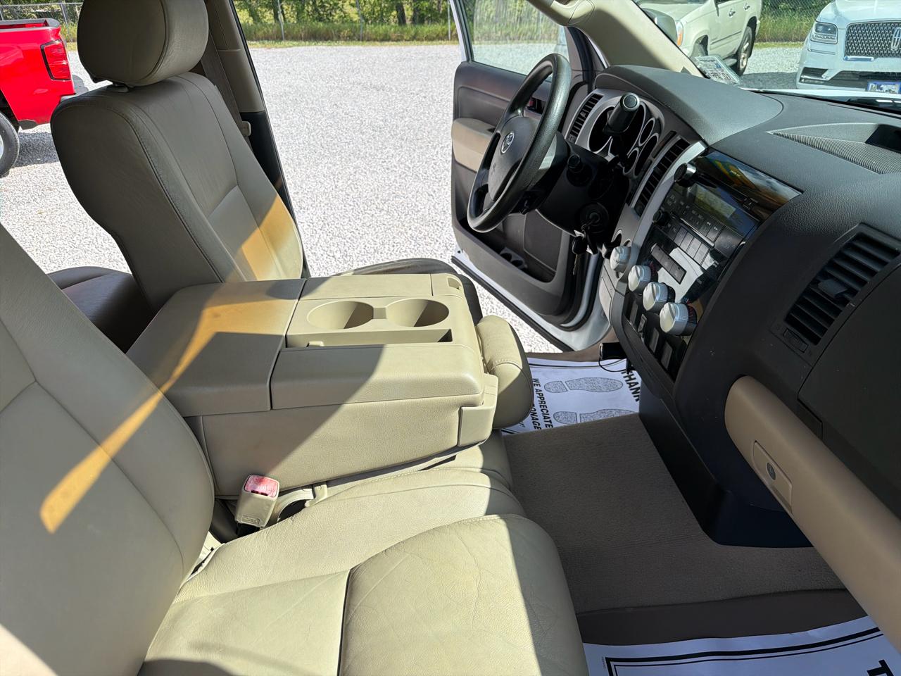 Toyota Tundra SR5 5.7L Double Cab 2WD 2007