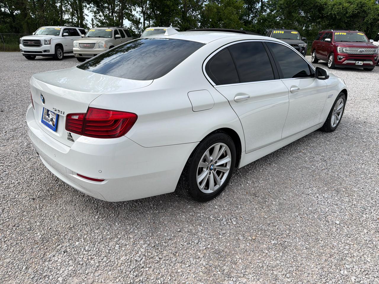 BMW 5-Series 528i 2015