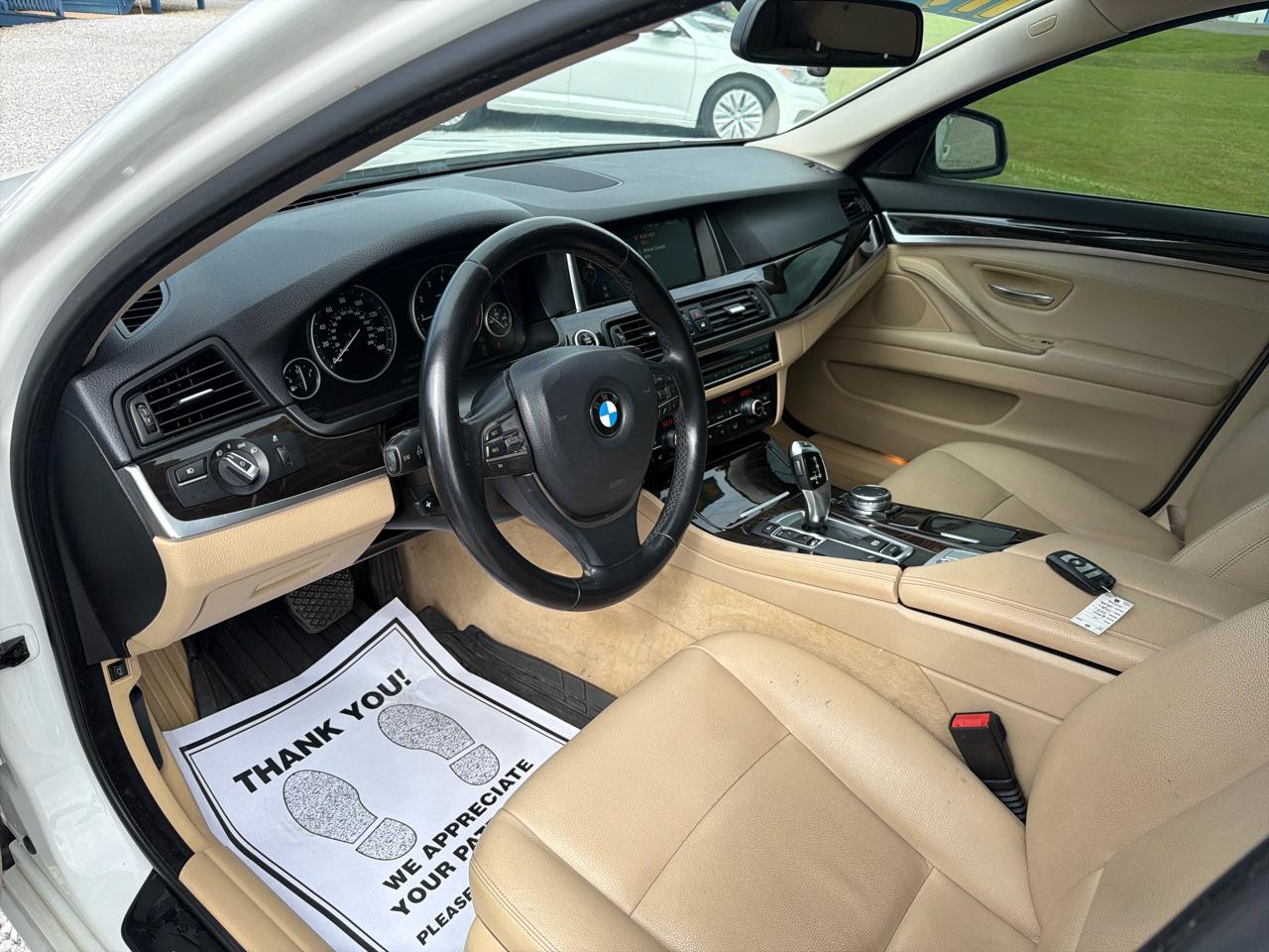 BMW 5-Series 528i 2015