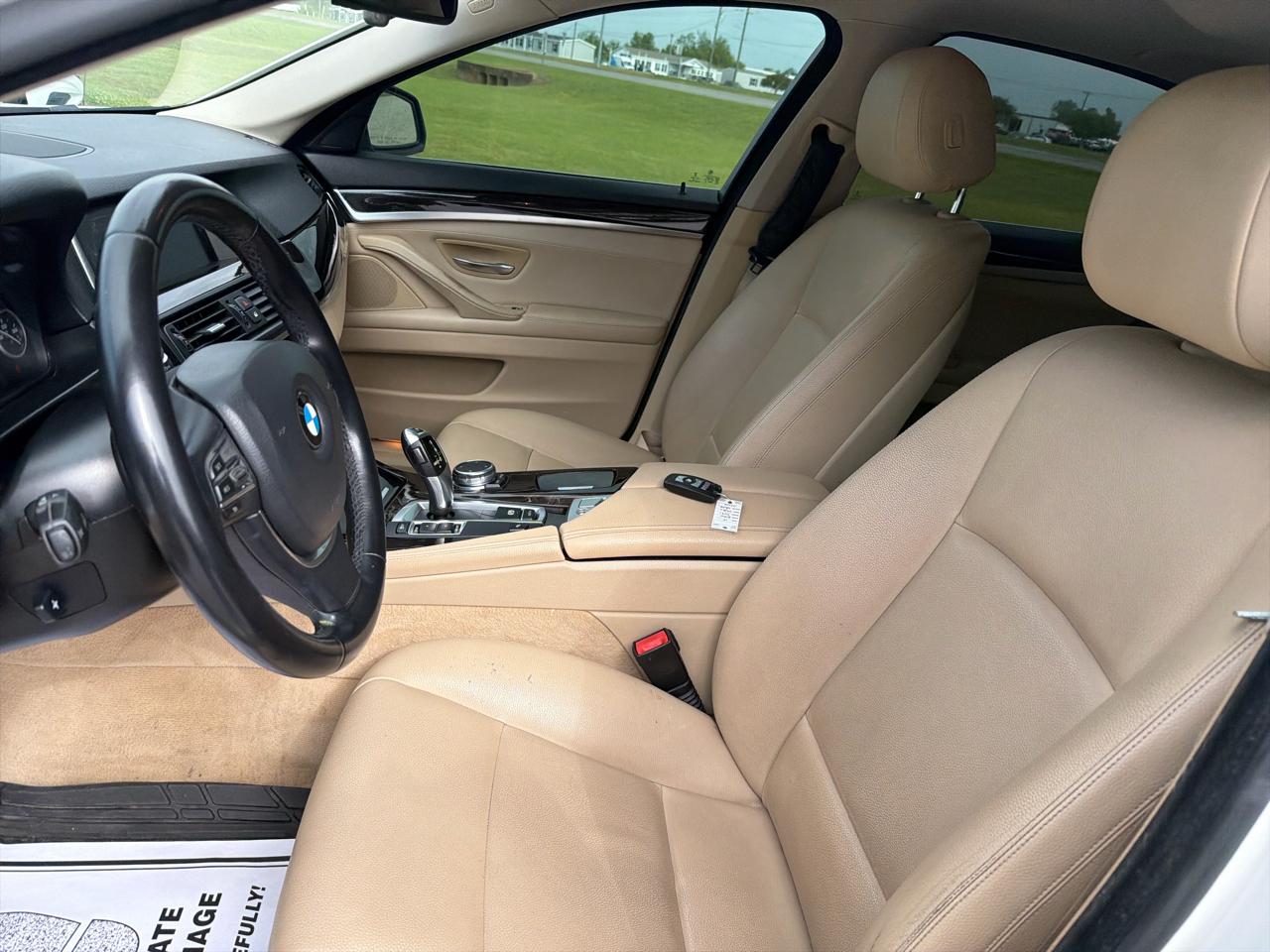 BMW 5-Series 528i 2015