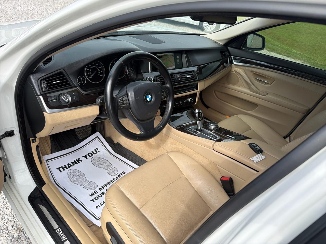BMW 5-Series 528i 2015