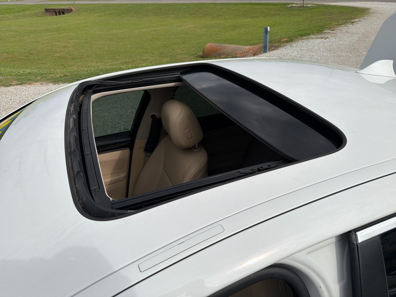 BMW 5-Series 528i 2015