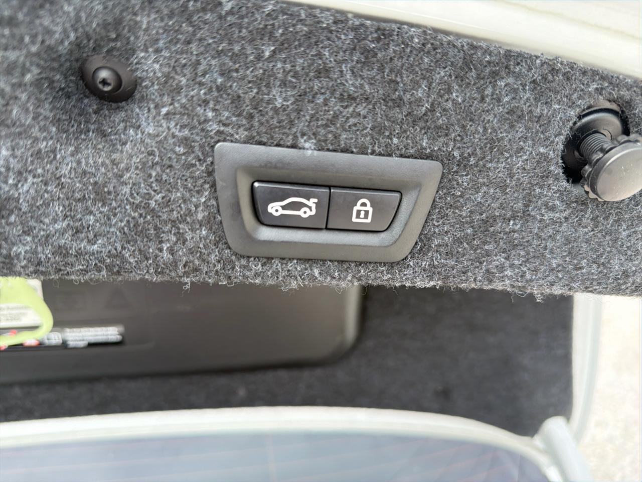 BMW 5-Series 528i 2015