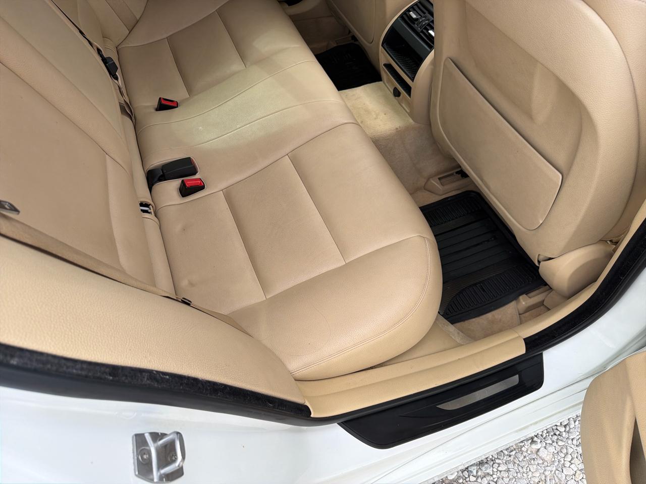 BMW 5-Series 528i 2015