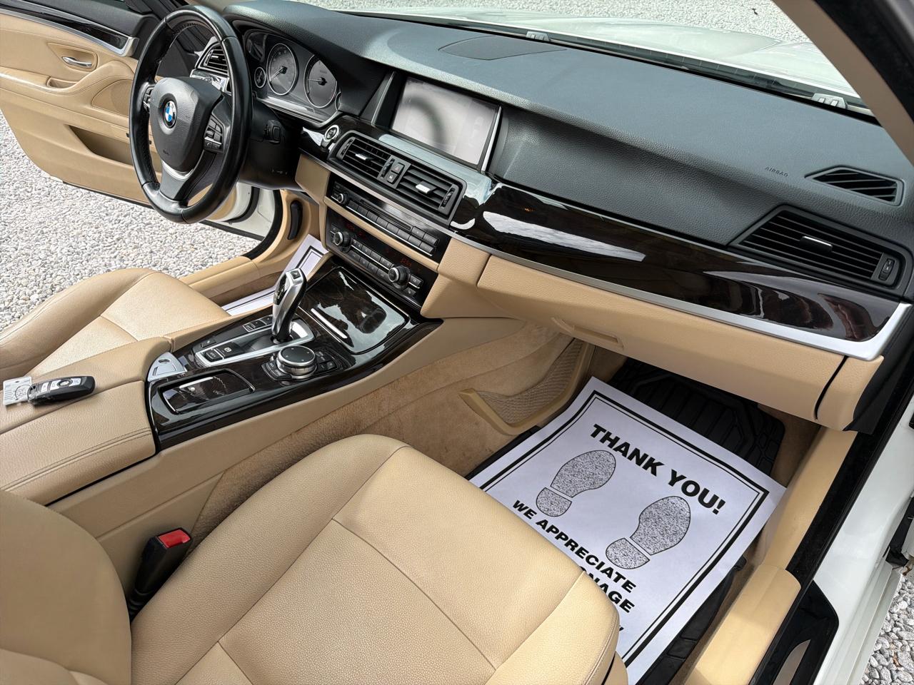 BMW 5-Series 528i 2015