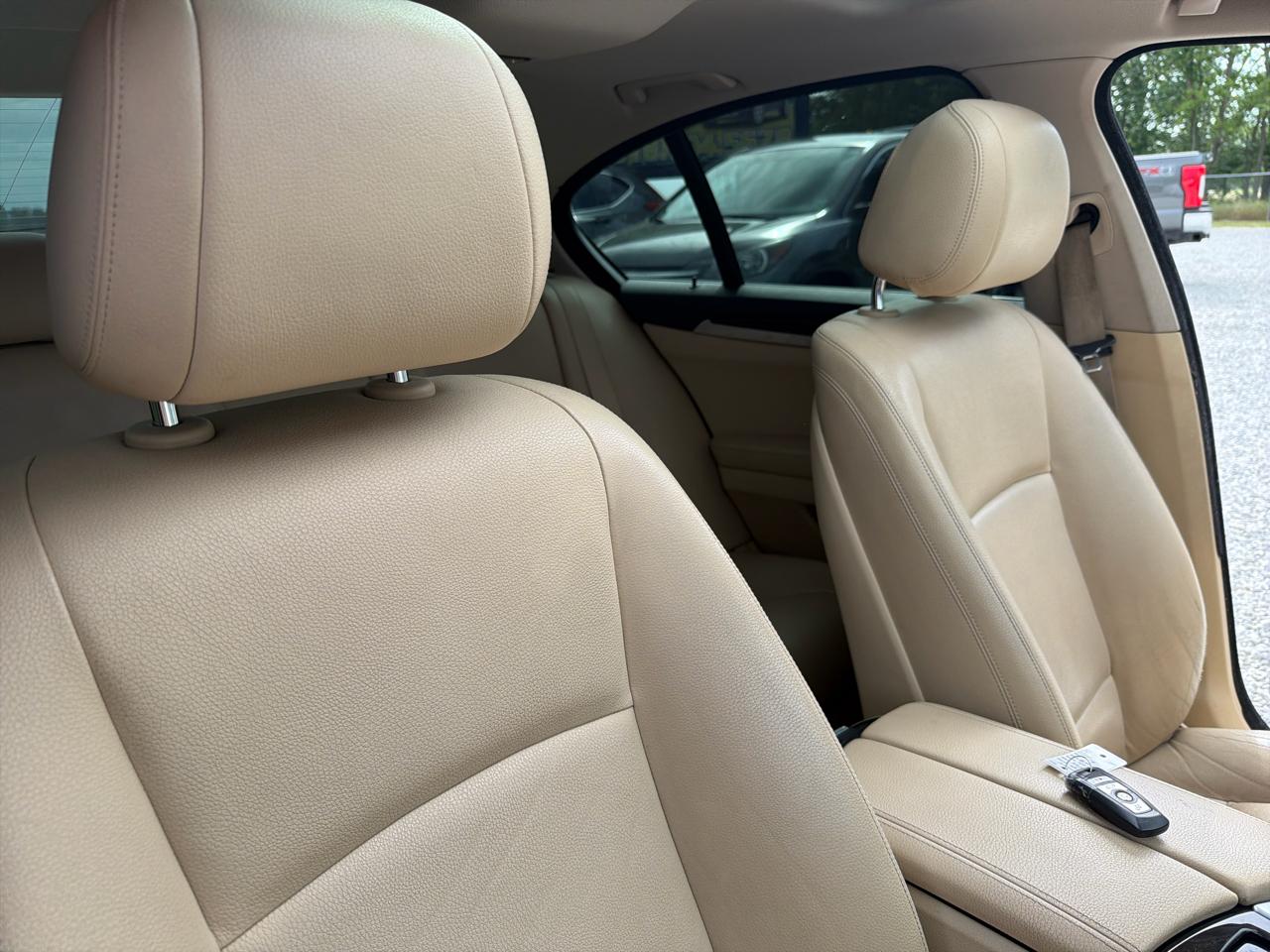 BMW 5-Series 528i 2015