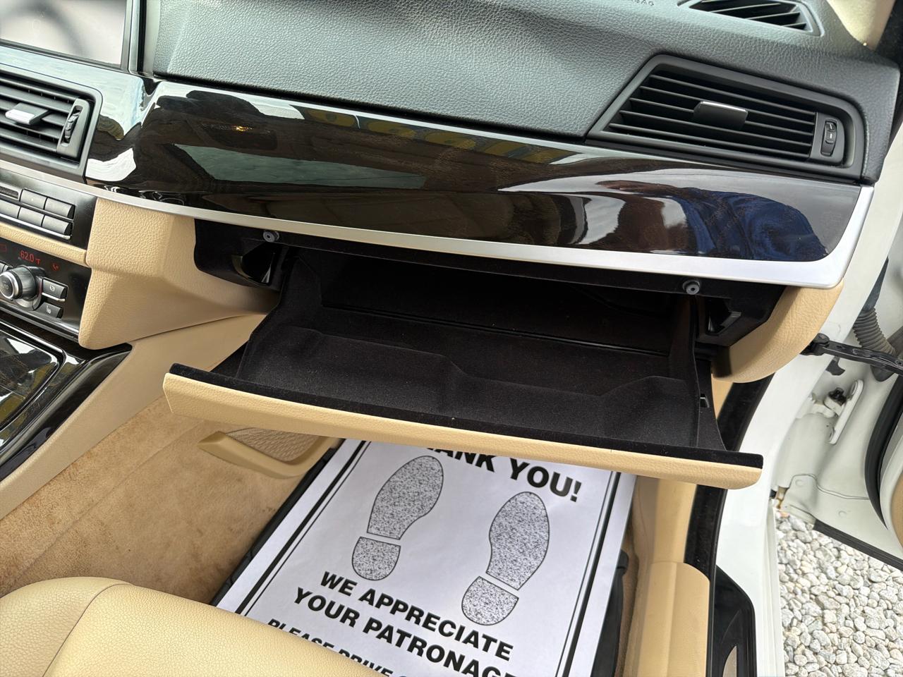 BMW 5-Series 528i 2015