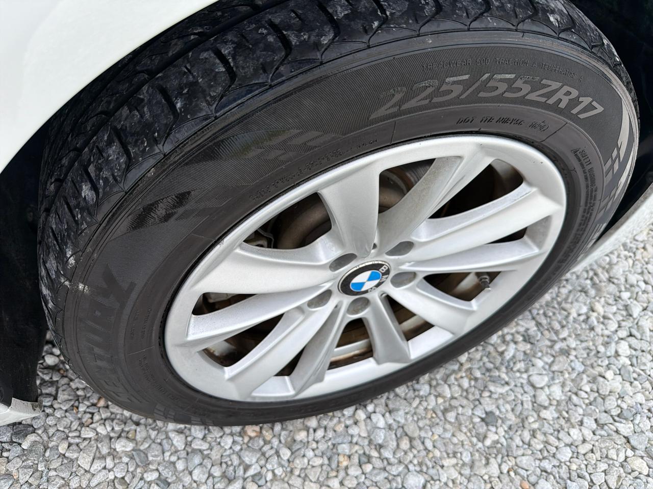 BMW 5-Series 528i 2015