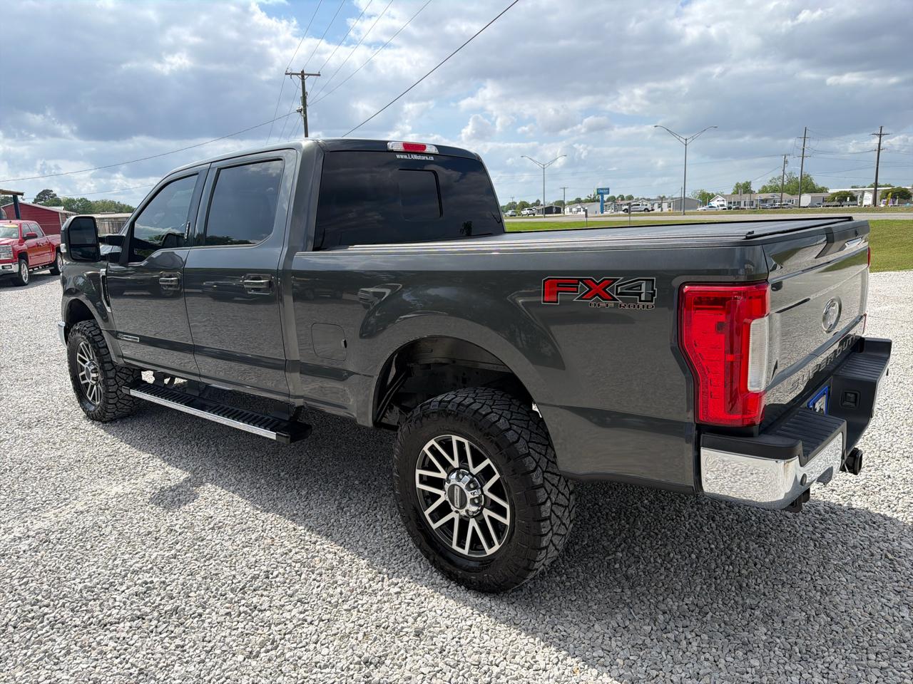 Ford F-250 SD Lariat Crew Cab 4WD 2019