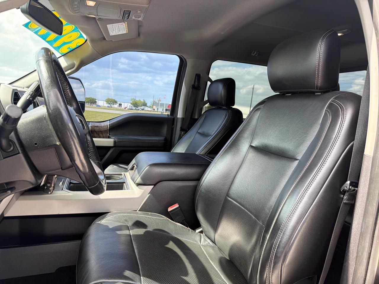 Ford F-250 SD Lariat Crew Cab 4WD 2019