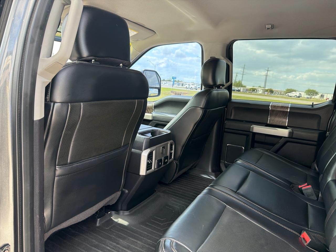 Ford F-250 SD Lariat Crew Cab 4WD 2019