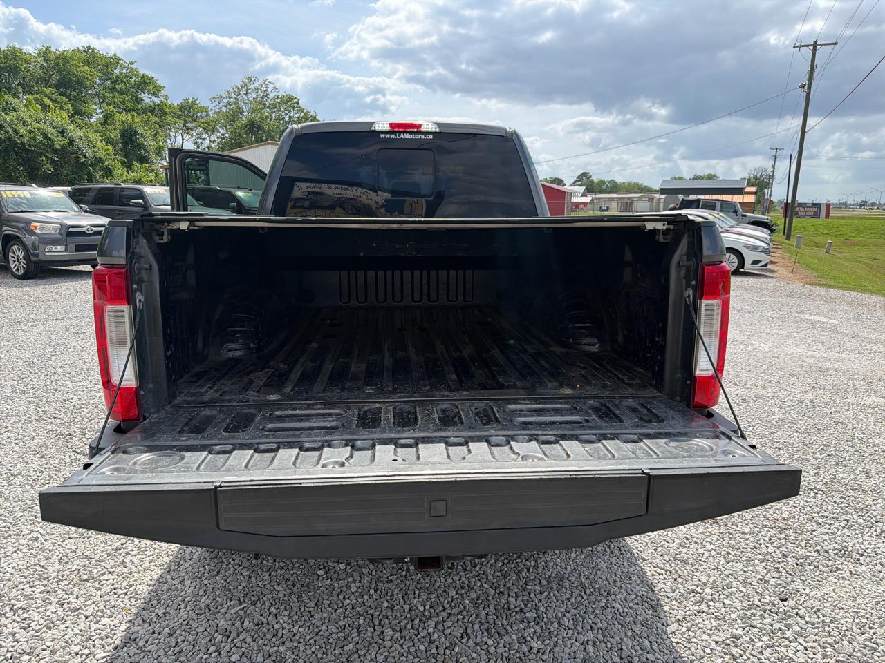 Ford F-250 SD Lariat Crew Cab 4WD 2019