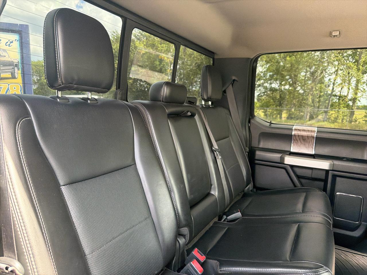 Ford F-250 SD Lariat Crew Cab 4WD 2019