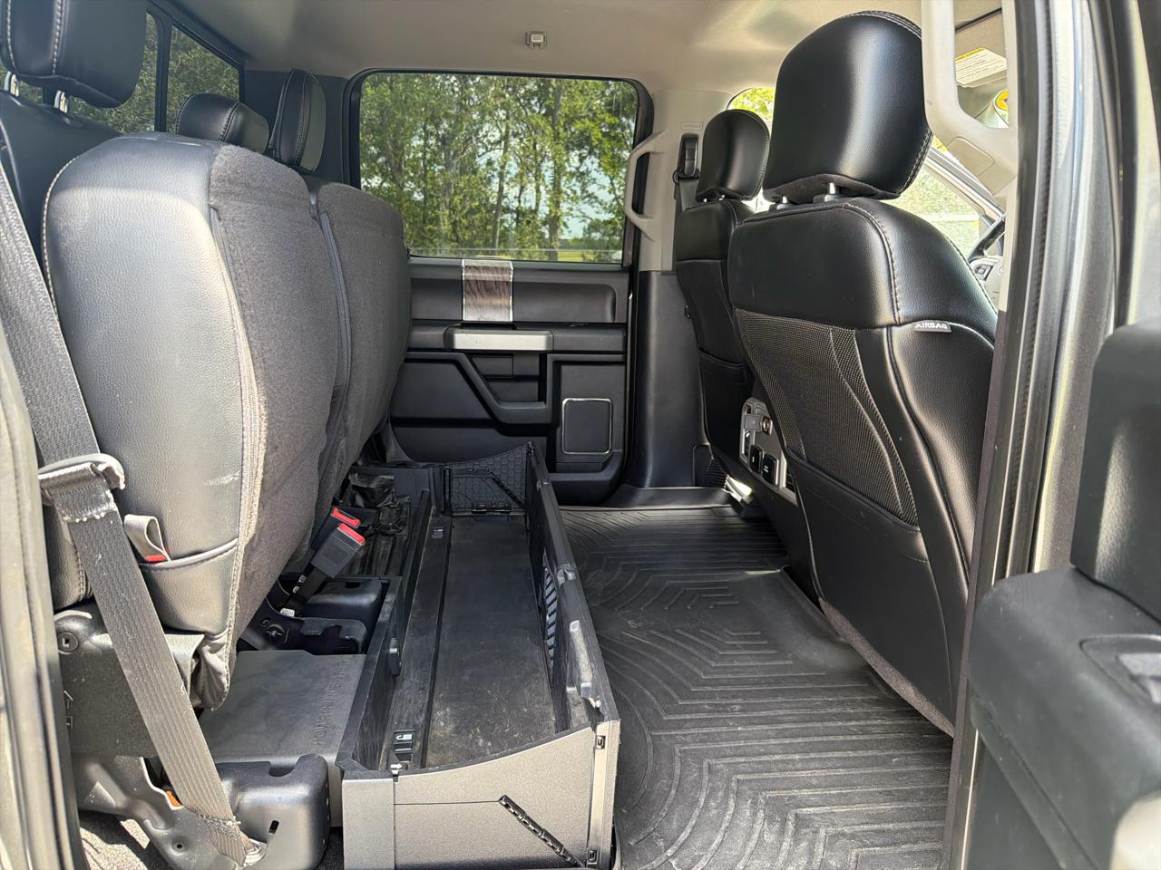 Ford F-250 SD Lariat Crew Cab 4WD 2019