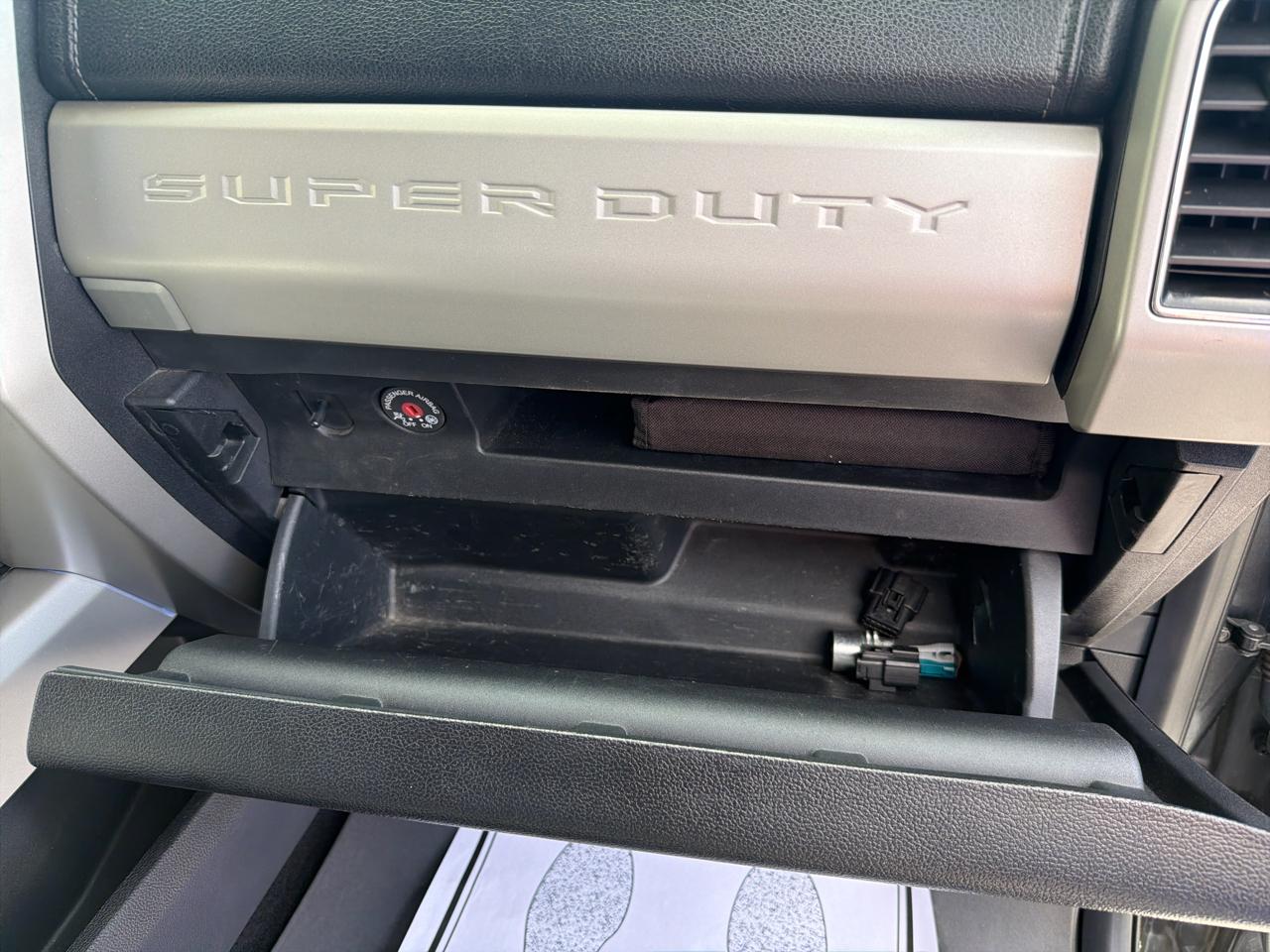 Ford F-250 SD Lariat Crew Cab 4WD 2019