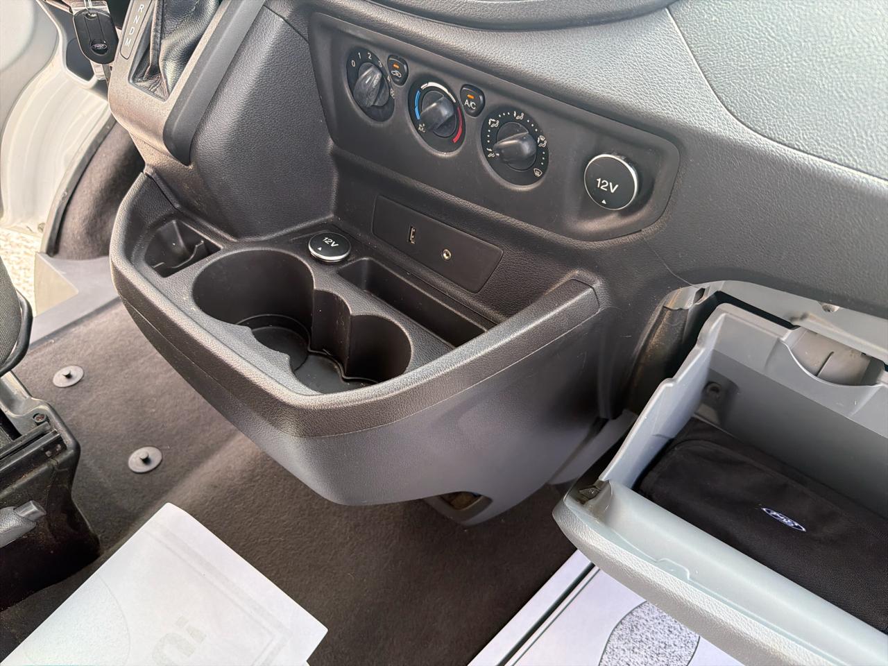 Ford Transit 350 Wagon Low Roof XLT 60/40 Pass. 148-in. WB 2015