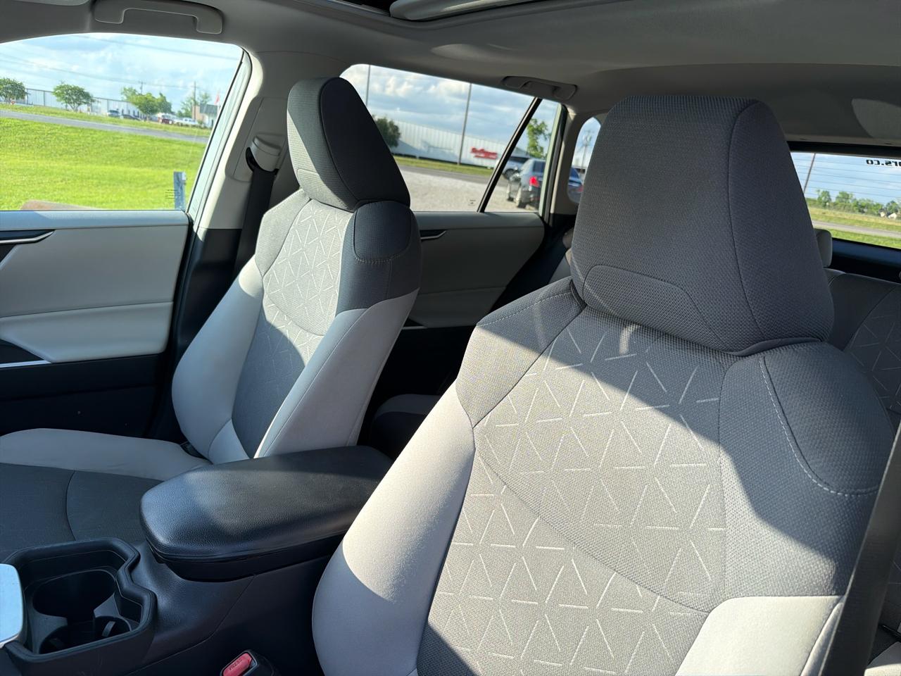 Toyota RAV4 XLE 2019