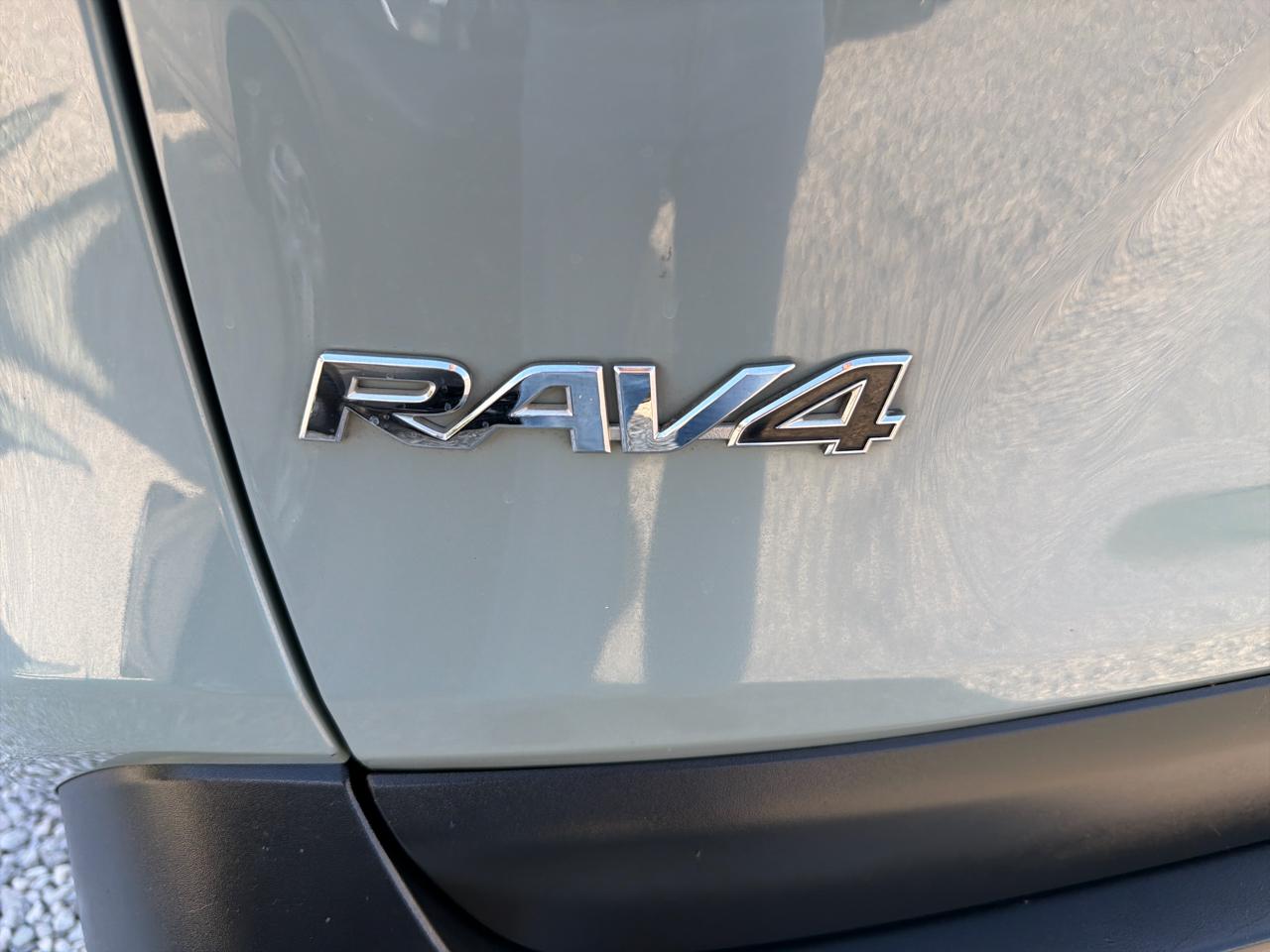 Toyota RAV4 XLE 2019