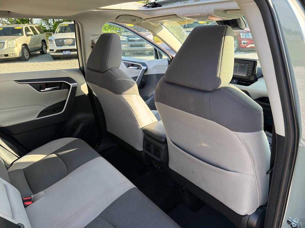 Toyota RAV4 XLE 2019