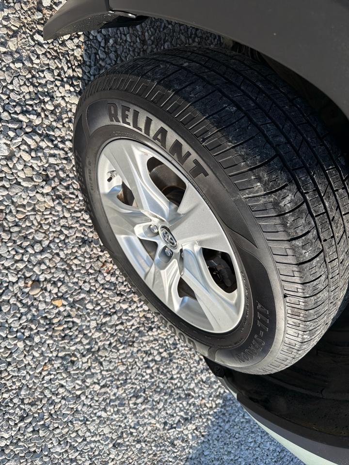 Toyota RAV4 XLE 2019