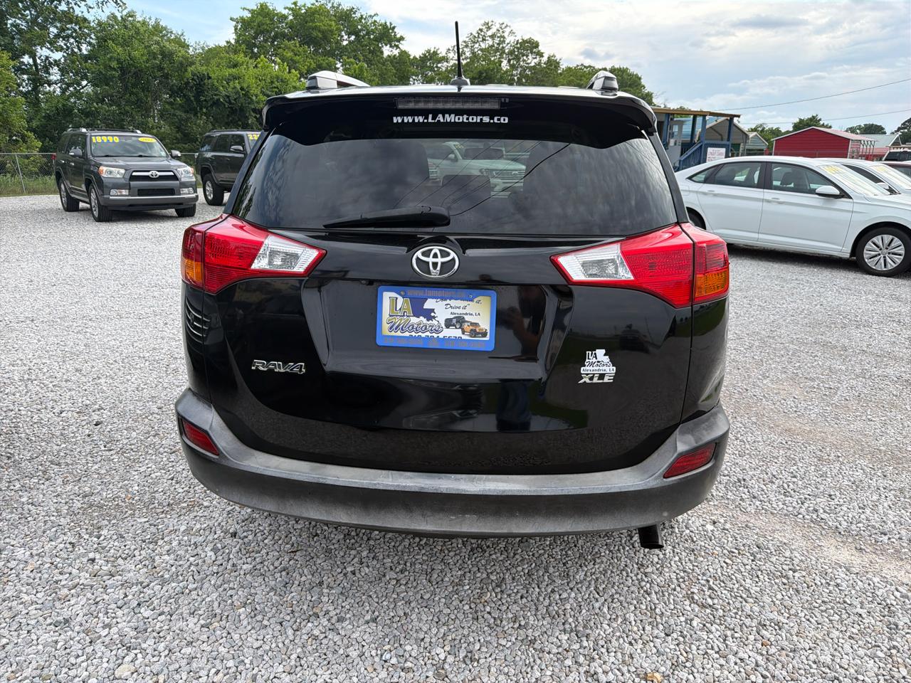 Toyota RAV4 XLE FWD 2015