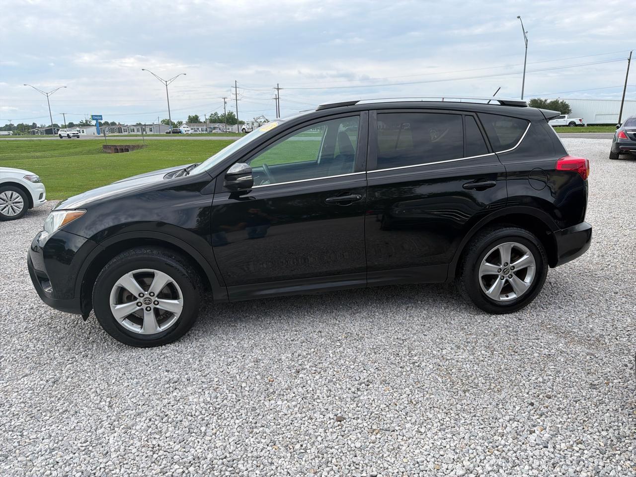 Toyota RAV4 XLE FWD 2015