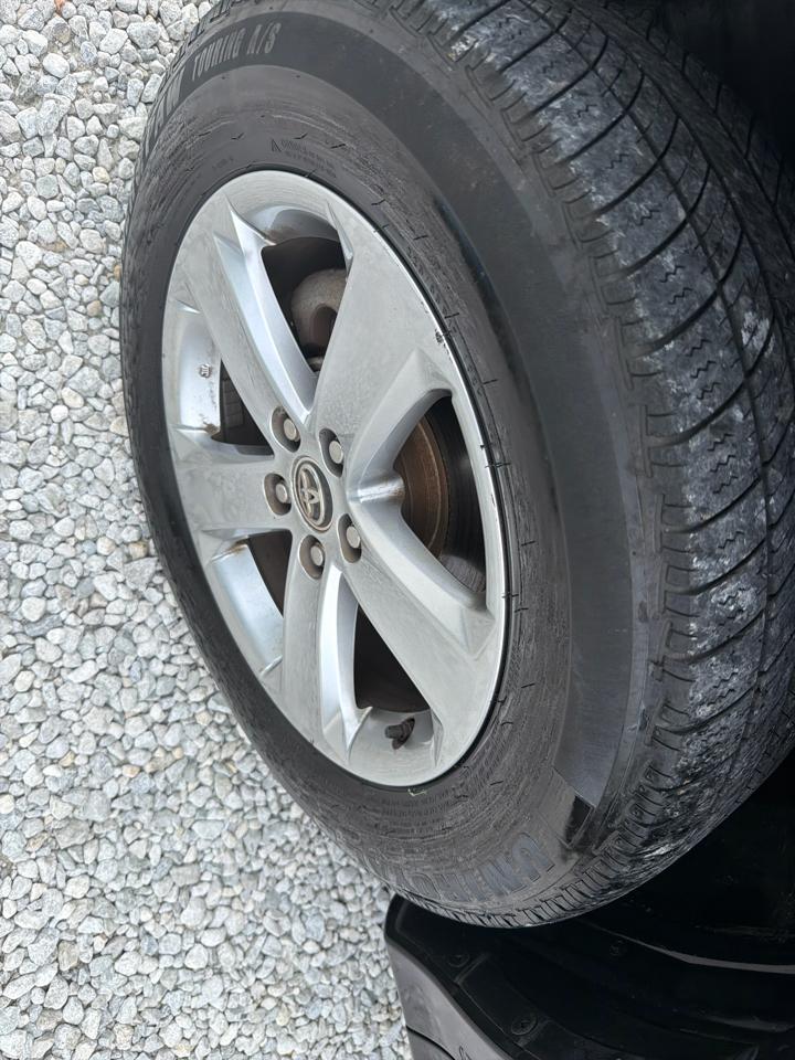 Toyota RAV4 XLE FWD 2015