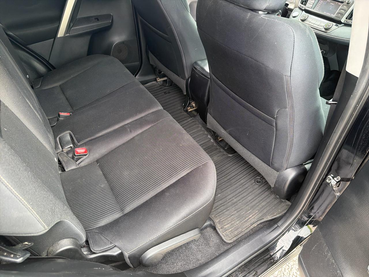 Toyota RAV4 XLE FWD 2015
