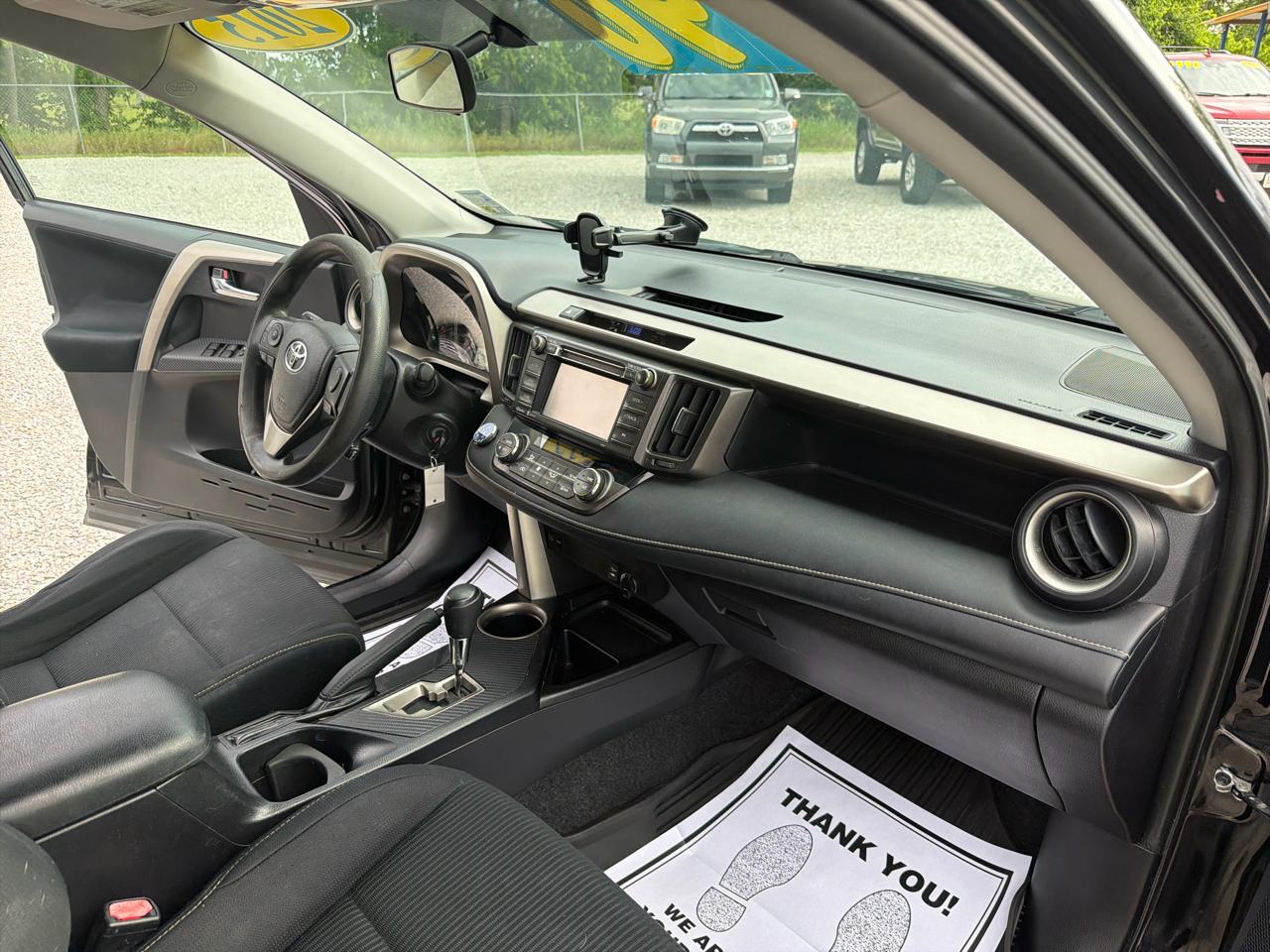 Toyota RAV4 XLE FWD 2015