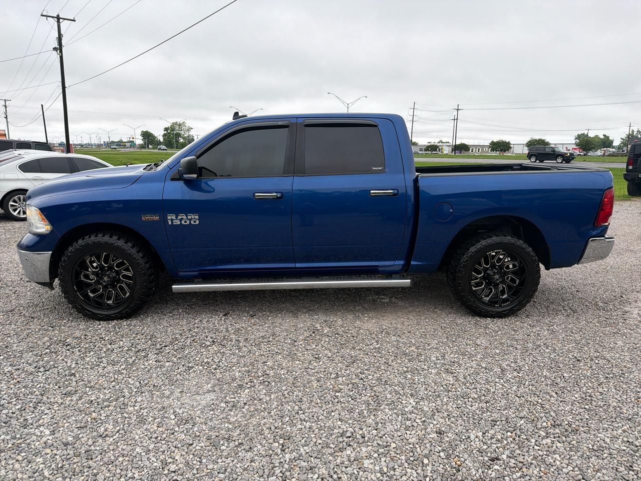RAM 1500 2WD Crew Cab 140.5" Lone Star 2016