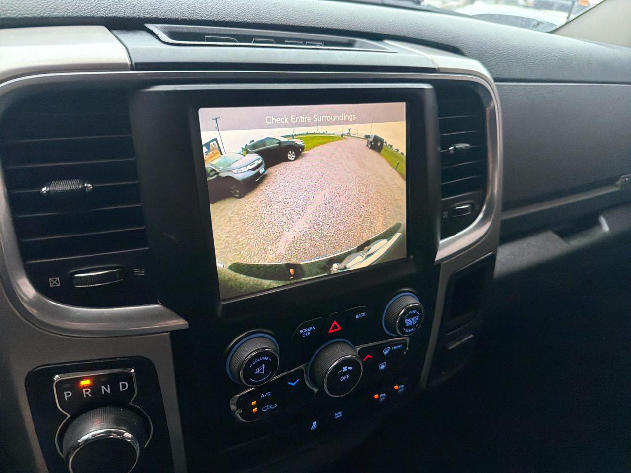 RAM 1500 2WD Crew Cab 140.5" Lone Star 2016
