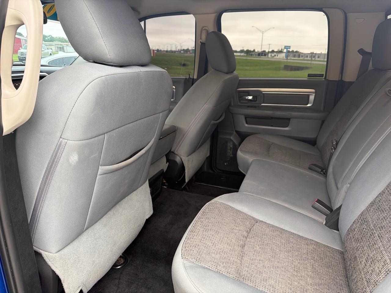 RAM 1500 2WD Crew Cab 140.5" Lone Star 2016