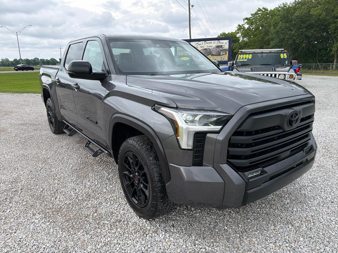 Toyota Tundra 4WD CrewMax 145.7" 4.7L SR5 (Natl) 2023
