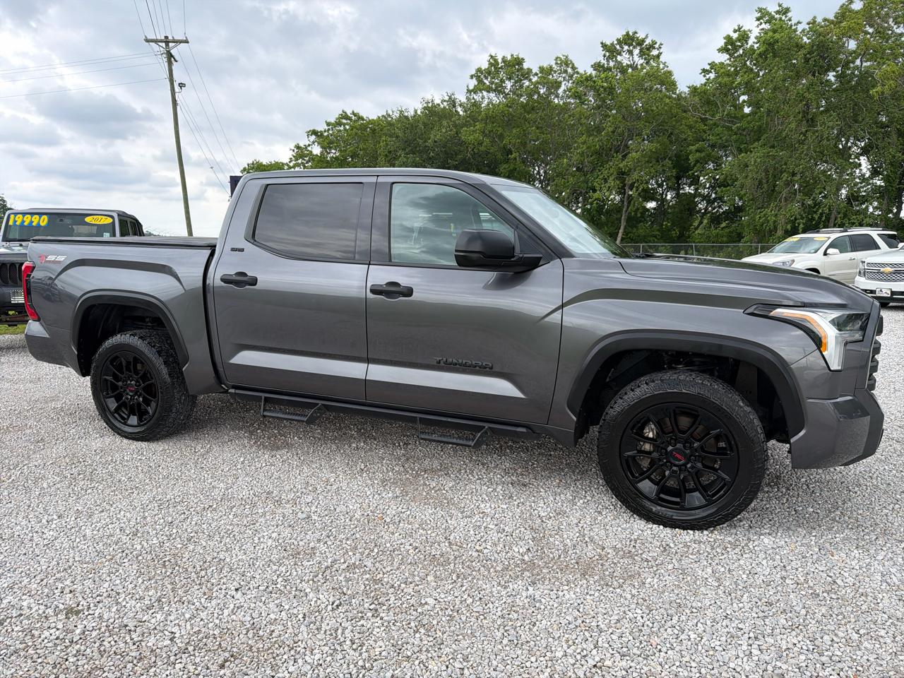 Toyota Tundra 4WD CrewMax 145.7" 4.7L SR5 (Natl) 2023