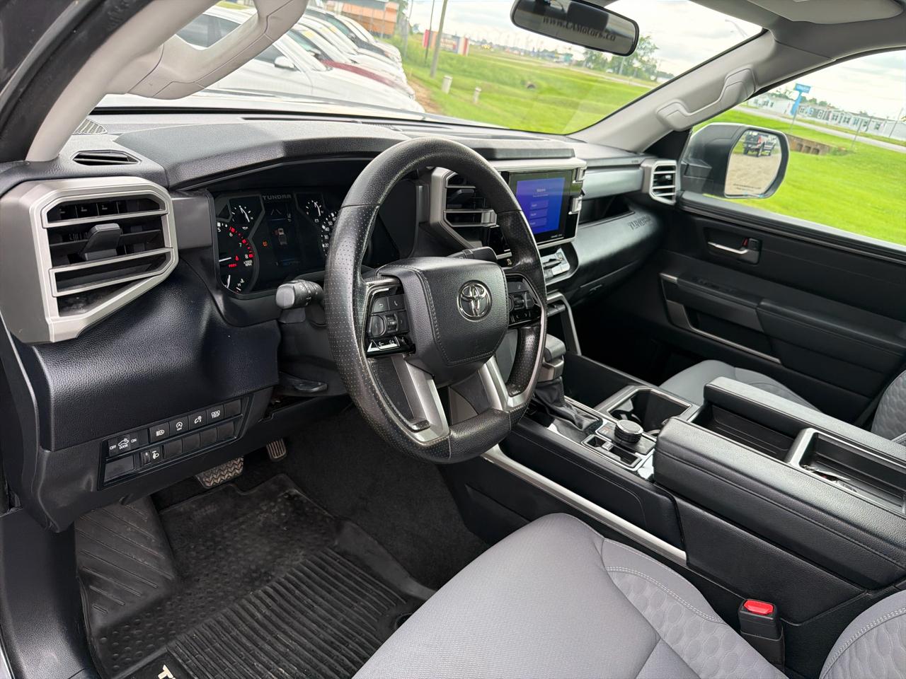 Toyota Tundra 4WD CrewMax 145.7" 4.7L SR5 (Natl) 2023