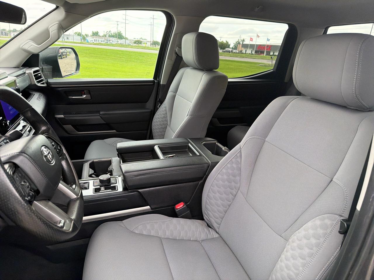 Toyota Tundra 4WD CrewMax 145.7" 4.7L SR5 (Natl) 2023