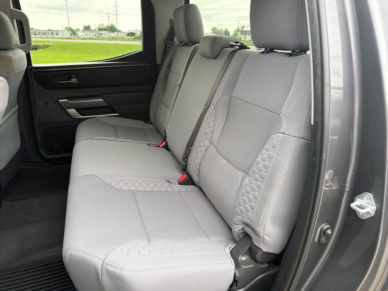 Toyota Tundra 4WD CrewMax 145.7" 4.7L SR5 (Natl) 2023