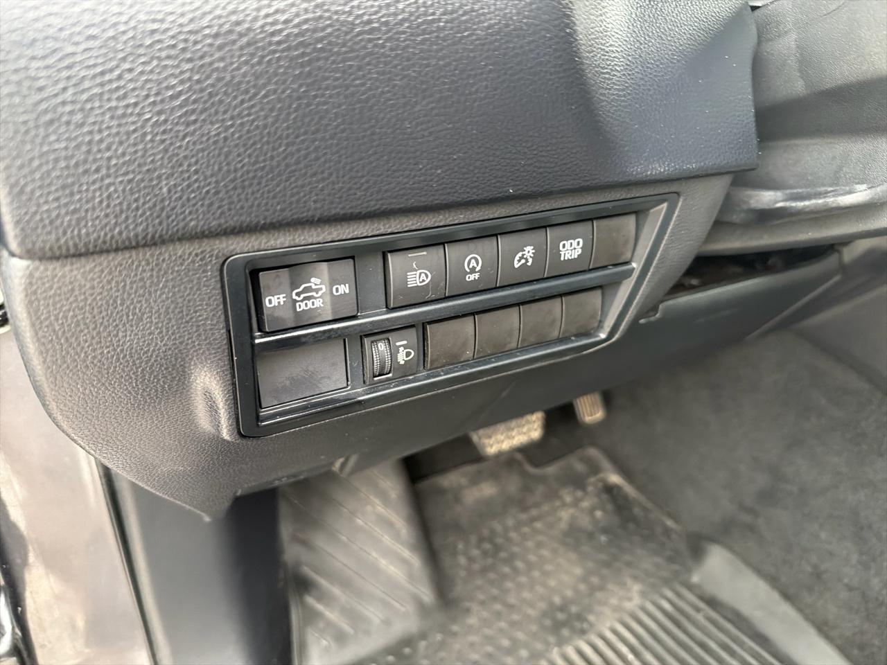 Toyota Tundra 4WD CrewMax 145.7" 4.7L SR5 (Natl) 2023